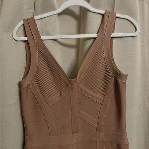 Elegant Tan Sleeveless jumper